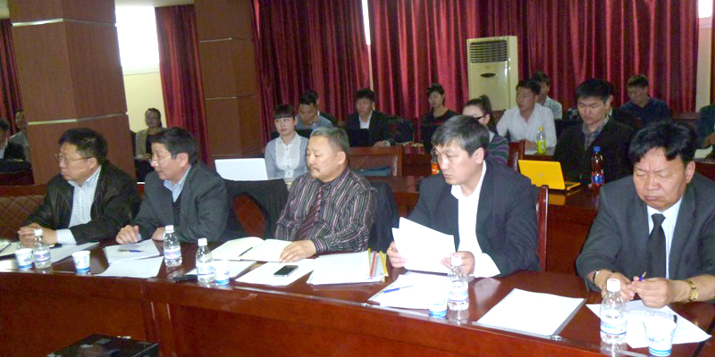 Оюутны эрдэм шинжилгээний бага хурал болов