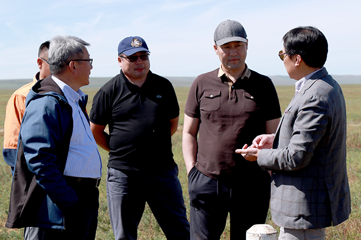 УУХҮ-ийн сайд Г.Ёндон Бөөрөлжүүтийн уурхайн үйл ажиллагаатай танилцлаа