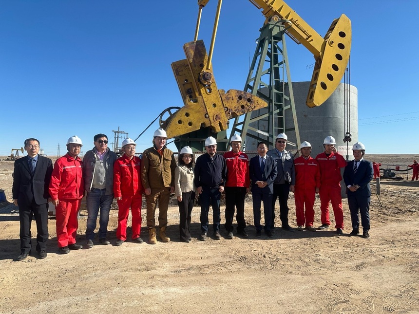 Монгол Улсын Ерөнхий сайд Г.Занданшатар Доншен Газрын тос (Монгол) ХХК-ийн үйл ажиллагаатай танилцлаа.